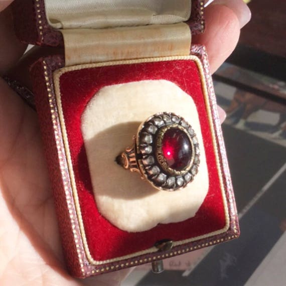 Spectacular Victorian Cabochon Garnet Ring