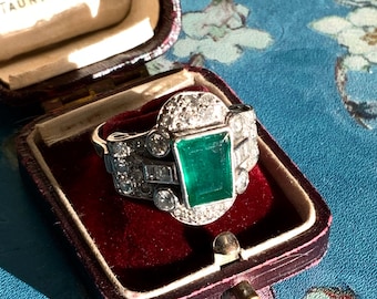 Art Deco Platinum, Diamond, and Emerald Ring