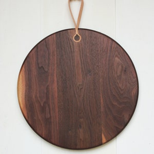 Circle/round serving, cutting board