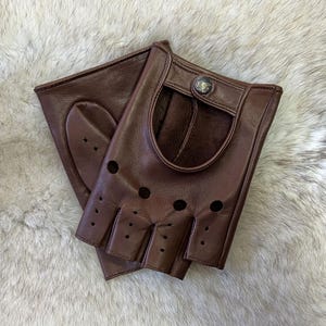 Men Leather Driving Gloves (HCO2016)
