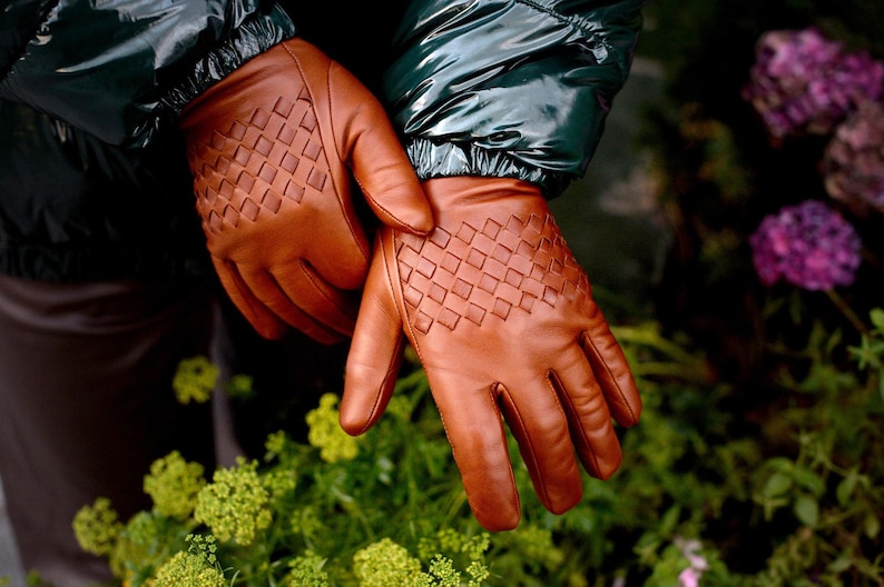 handbraided leather gloves 100% wool