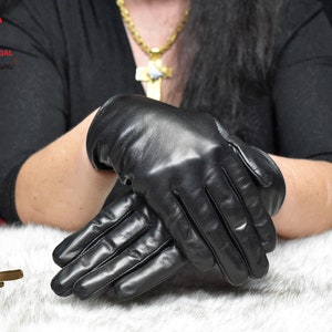 Ladies Leather Gloves (S00)