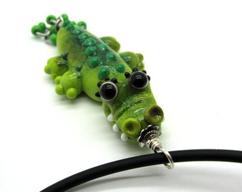 Long crocodile necklace, handmade glass crocodile girl, funny crocodile pendant, handmade glass alligator