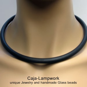 Zeer dikke rubberen ketting, zwart, 8 mm dik, elegante roestvrijstalen magneetsluiting, 42, 45, 50 of 55 cm, lengte vrij te kiezen