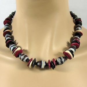 Black bordeaux red chain made of handmade glass beads and ceramic beads, discreetly matted short lampwork chain
