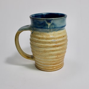 Big Handmade Stoneware 32 Ounce Mug for Hot or Cold Beverages, Wheel Thrown Coffee  Mug, Coco Mug, Beer Stein, Microwave and Dishwasher Safe - Etsy
