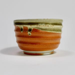 Tigela de chá de grés feita à mão, com esmalte natural verde e laranja, estilo asiático, 283 ml (10 oz).