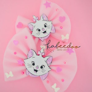 Marie the cat hair bow, aristocrats bow headband, Disney cat bow for girls, Disney hair clip, big tulle bow for Disney trip