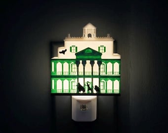 Lámpara nocturna de la Mansión Encantada de Disney, enchufe de pared del fantasma autoestopista, decoración de mortales insensatos, soporte de mansión espeluznante, regalo de Halloween de Disney para adultos