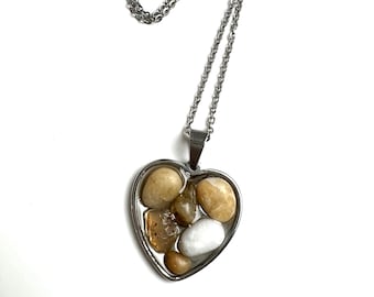 Oregon Quartz & Agate In Resin Heart Stainless Steel Pendant Necklace