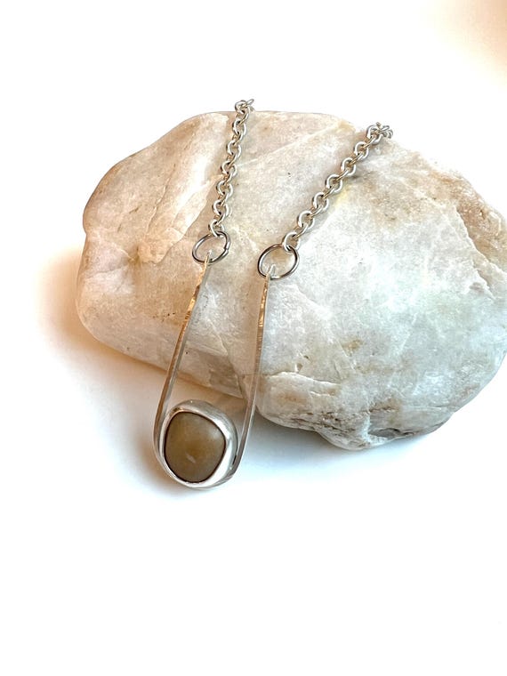 Sterling Silver Oregon Sugar Agate Horseshoe Drop Pendant Necklace