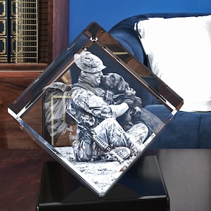 Custom 3D Photo Glass, US Veteran Memorial Gift, Retired K9 Officer, Remember the Fallen Marines, Never Forget | 3D Photo Crystal Diamond
