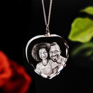 3D Laser Gifts® Customizable Jewelry, Handmade Gifts for Grandma's Birthday, Family Engraved Portrait, Laser Etched | Photo Crystal Necklace