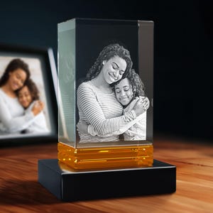 Personalized 3D Crystal Photo, Custom Family Portrait, Gift for Her, Laser Etched, Mothers Day Gift, Spring Decor | 3D Photo Crystal Jewel