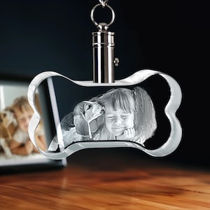 Personalized Dog Keychain, Gift for Dog Lovers, LED Keychain, Gift for Daughter, Dog Memorial Jewelry | Photo Crystal Keychain Paw