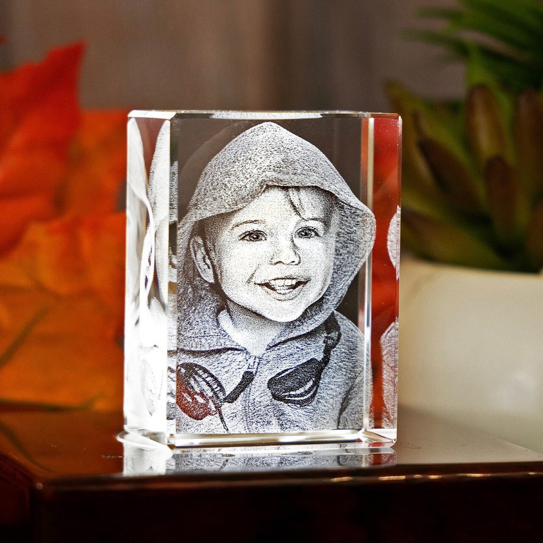 3D Laser Gifts® Christmas Tabletop Decor, Personalized Laser Engraved Family Picture, Holiday