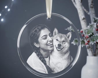 Personalized Photo Crystal Ornament, Etched Family Portrait, Gift for Mom - Circle