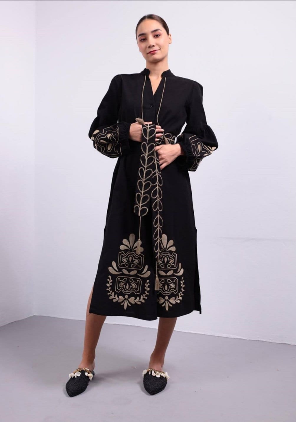 スーツ・フォーマル・ドレス key neck embroidery dress ANDRESD Niana Embroidered Banded Lace Dress