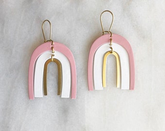 The Ellanore •••>> Soft Pink, Brass and White<<••• Rainbow Earrings