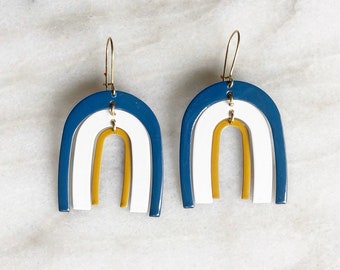 The Ellanore •••>>White, Mustard Yellow and Teal<<••• Rainbow Brass Earrings