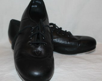 Leo's 4028 Women's Size 4M Black Leather Lace Up Tap Shoes Pre-owned w/ Defects