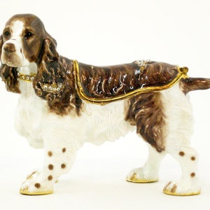 Ciel Collectables Springer Spaniel Dog Trinket Box. Hand Painted Brown & White Enamel with Clear Swarovski Crystals. Free Shipping