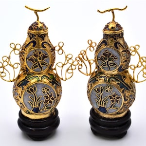 Vintage oro Cloisonne par de jarrones de calabaza en soportes de madera. Coleccionable inusual. Envío gratuito
