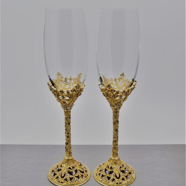 Ciel Collectables Jeweled Champagne Flute Set. Hand Set Swarovski Crystals with Gold Plating.