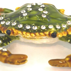 Ciel Collectables Crab Trinket Box. Hand Crafted with Green Enamel & Clear Swarovski Crystals, Gold Plating. Free Shipping