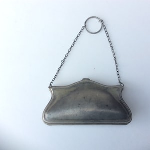 Victorian silver purse circa 1890. By Edward John Haseler of Birmingham.