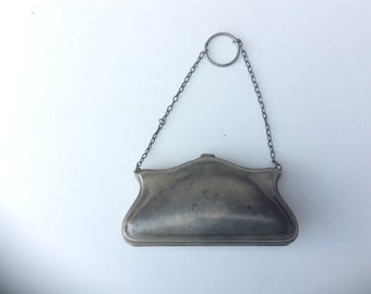 Victorian silver purse circa 1890. By Edward John Haseler of Birmingham.