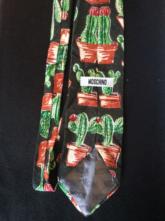 Vintage Moschino tie. Cactus