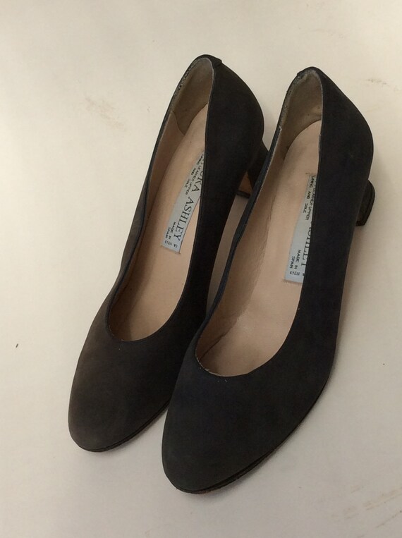 Vintage Laura Ashley pumps - image 9