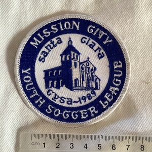 Stor vintage amerikansk fotbollsmärke från Mission City, Santa Clara, cirka 1980-talet