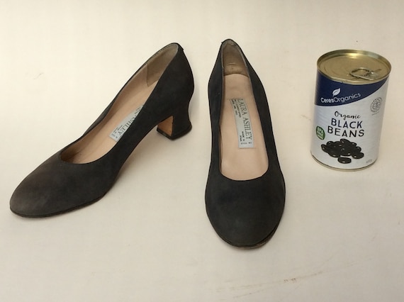 Vintage Laura Ashley pumps - image 1