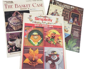 3 Vintage Craft Booklets Lot Seasonal Decor Baskets DIY 1990s Crafts Patterns Halloween Christmas Thanksgiving