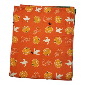 Vintage handgemaakte Halloween-deken schootquilt, Halloween Pumpkins Ghosts Black Cats deken, oranje deken 43 x 34", Halloween schootquilt