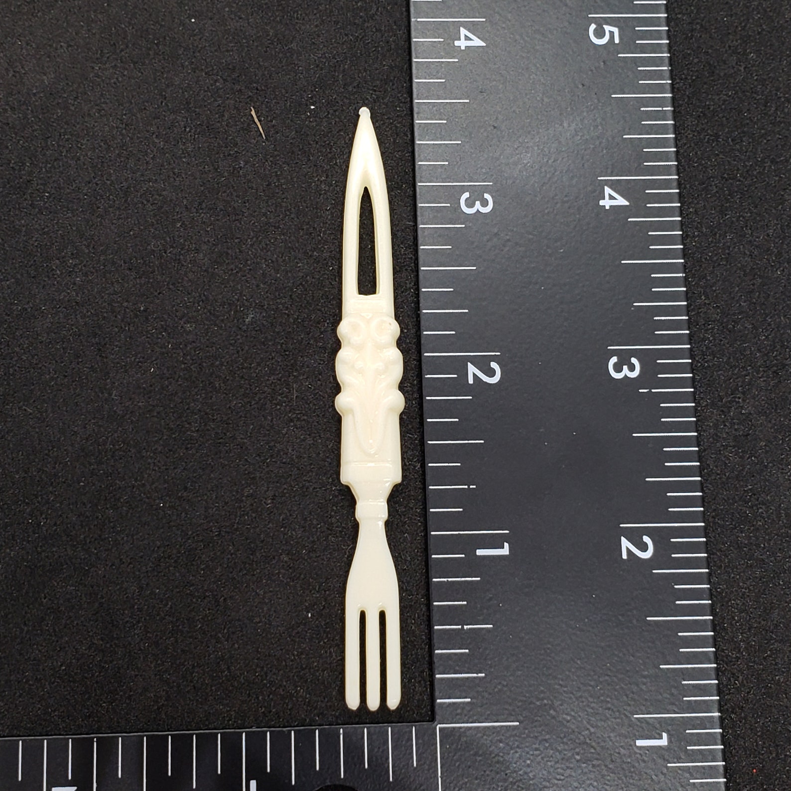 Vintage Cocktail Forks Set 36ct, Mango Floral de Plástico Moldeado