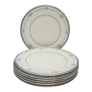 Set of 7 Royal Doulton Lisa Pattern Salad Plates, Bone China Dinnerware, 8in China Plates, 1989 Royal Doulton H5154, Floral Pattern China