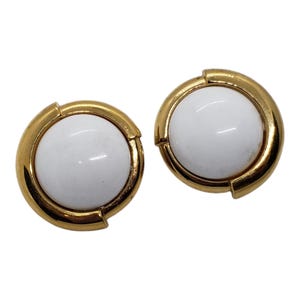 Vintage MONET Clip On White & Gold Button Earrings, Signed Costume Jewelry, Clip-On Studs Comfort Clips, 1980s Geometric Gold Tone Earrings