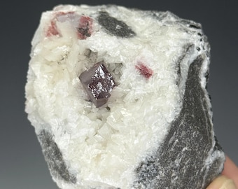 Cinabrio, Cuarzo, Mina Tongren, Distrito de Bijiang, Tongren, Guizhou, China