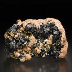 Rhodochrosite, Sphalerite, Pyrite, Trepca Stari Trg Mine, Trepca complex, Mitrovica, Mitrovica District, Kosovo