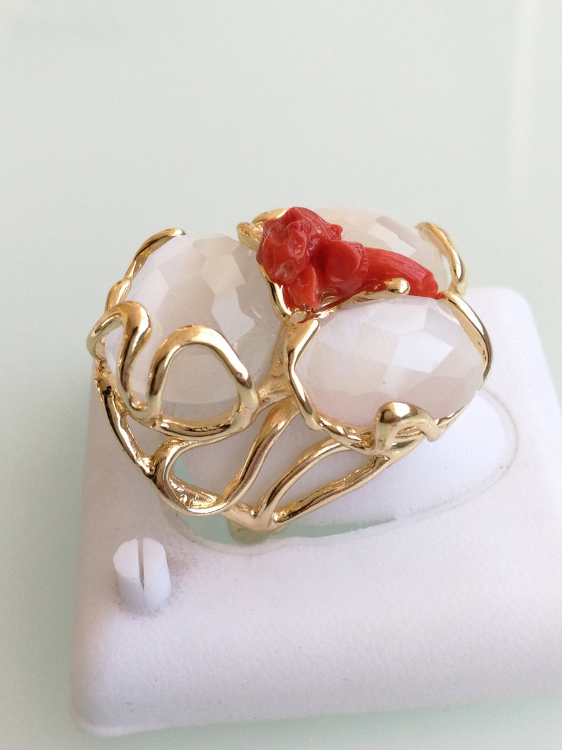Ring stone real white quartz Natural red coral ring of the Mediterranean