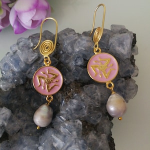 Trinacria Sicily earrings. Sicilian earrings enameled brass. Sicilian jewelry.