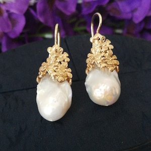 Imperial natural white baroque pearl earrings. Antique earrings. Silver earrings. Antique jewelry.