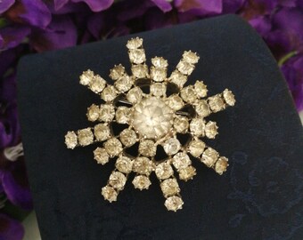 Broche Fantaisie Ancienne - Bijou Vintage Antique - Occasion - Spilla