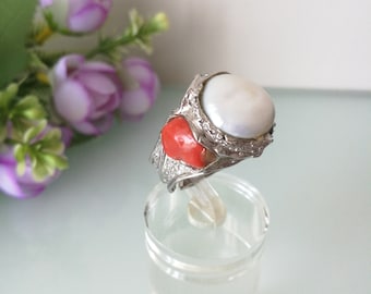 Natural white baroque pearl and Mediterranean red coral ring. Antique ring. Silver ring. Antique jewelry.