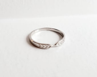 Arrow Ring - Sterling Silver - Adjustable, Stacking, Midi