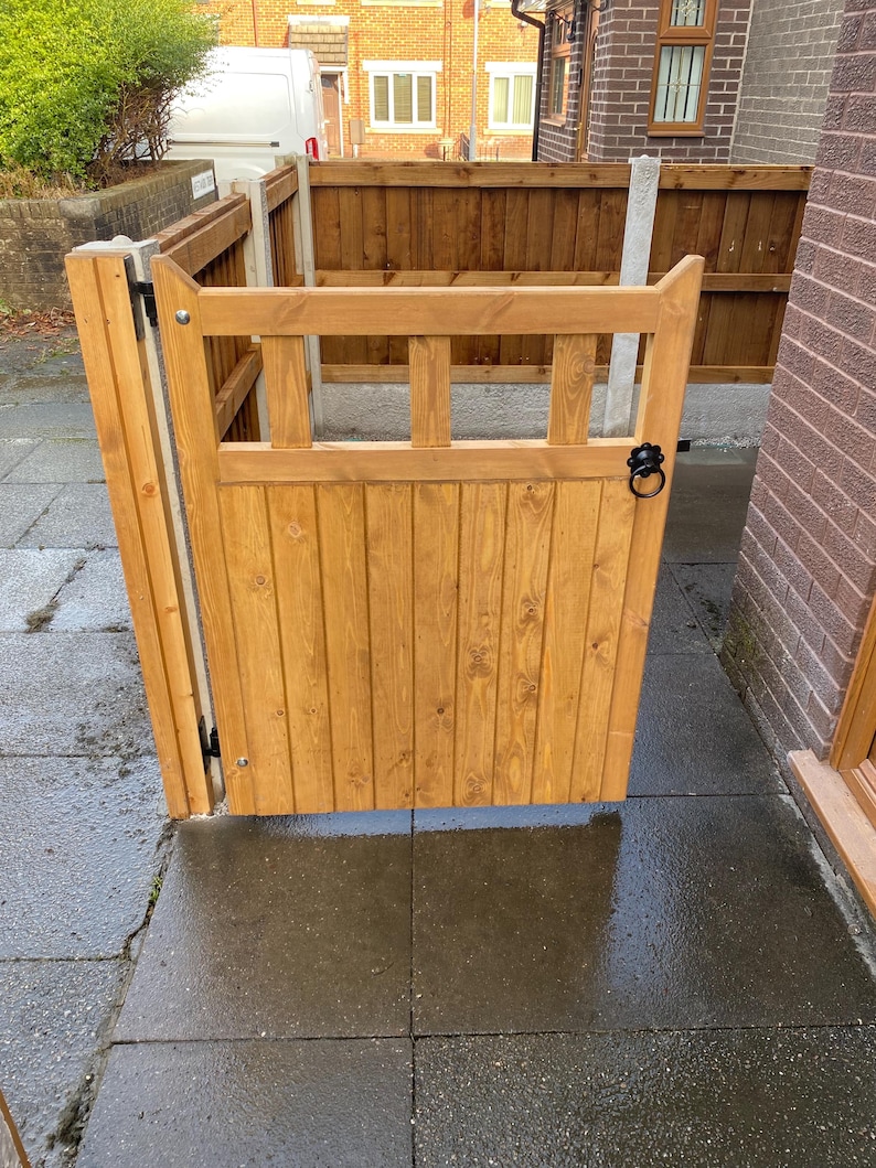 Made to Measure Timber Garden Gate – Cottage Style Pedestrian Gate Treated gate & posts