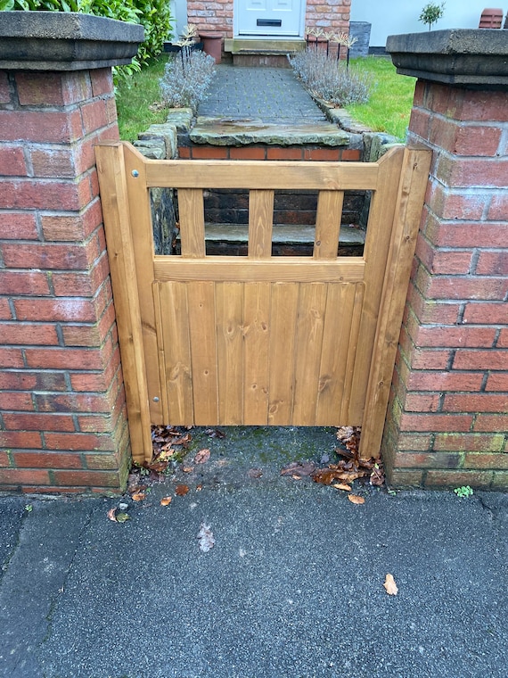 Made to Measure Timber Garden Gate – Cottage Style Pedestrian Gate